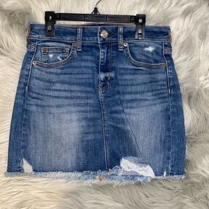 American Eagle mini skirt